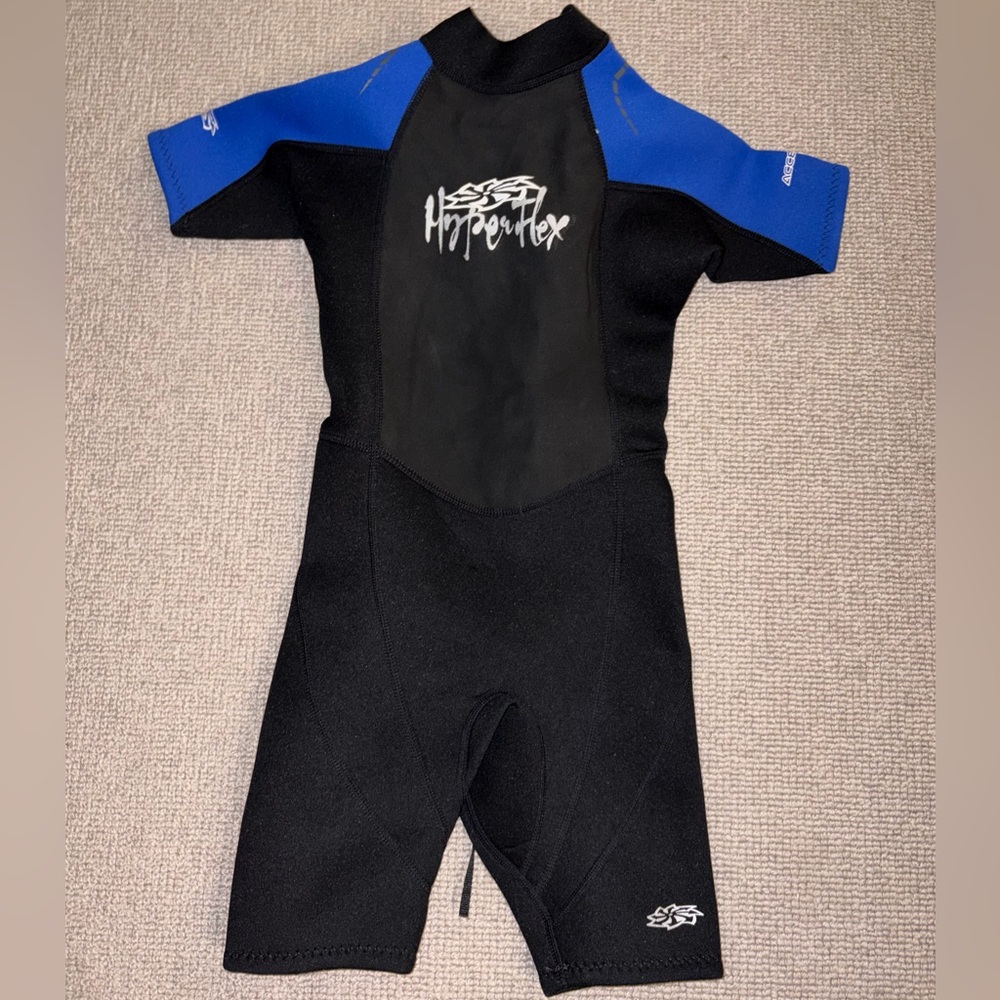Hyperflex Kids Black & Blue Wetsuit Size 6